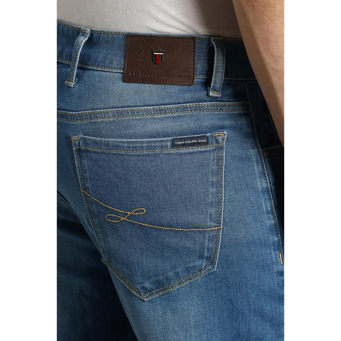 Louis Philippe Men Blue Mid Slim Fit Jeans - Image 2